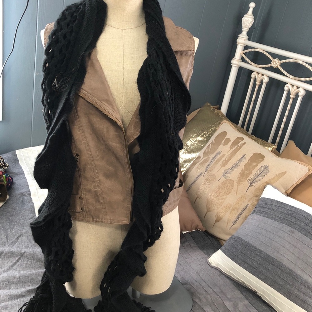 Scarf - Picture 2 of 2